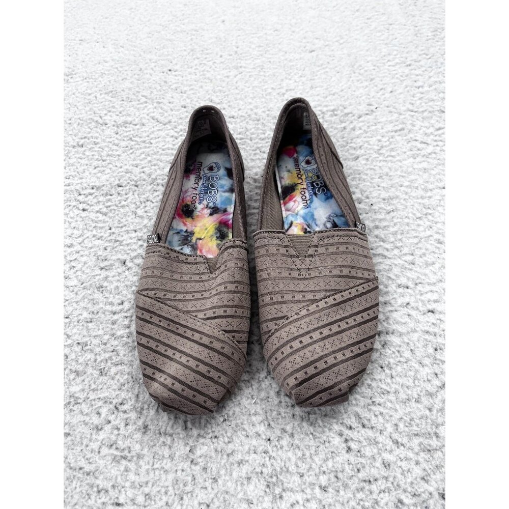 Women's Bobs by Sketchers Taupe Stripe Slip On Shoes Size 9.5